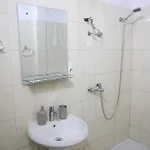 Affittacamere Xhulio Castle Walk 3*