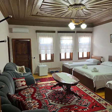 Maison d'hôtes Guest House Gjergo, OLD TOWN Berat