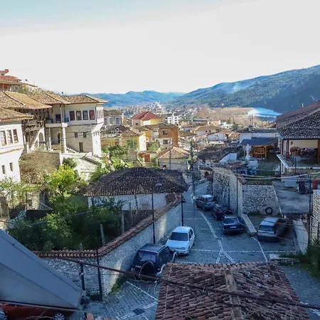 Guest house Xhulio Castle Walk