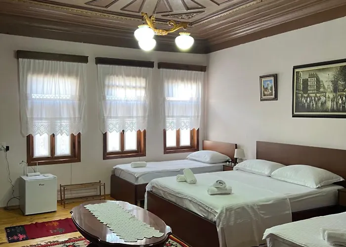 Guest House Gjergo, OLD TOWN 3*