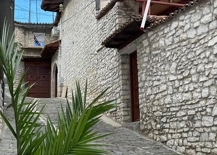 Guest House Gjergo, OLD TOWN 3*