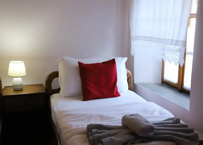 Penzion Xhulio Castle Walk 3*