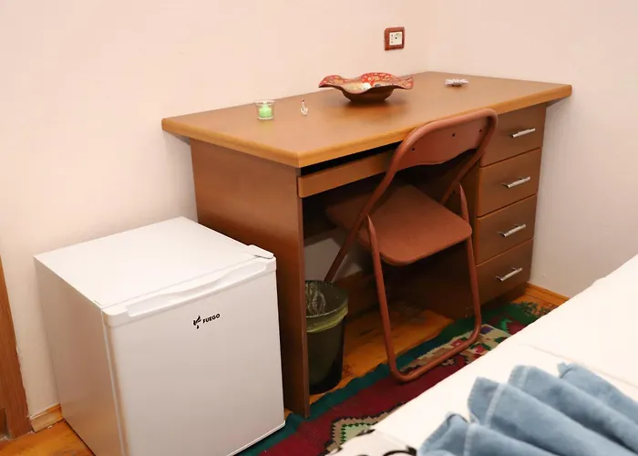 Xhulio Castle Walk 3*