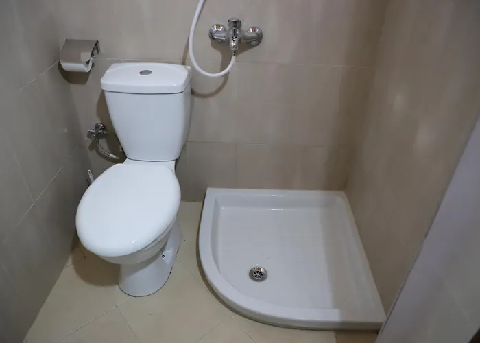 Xhulio Castle Walk Penzion 3*